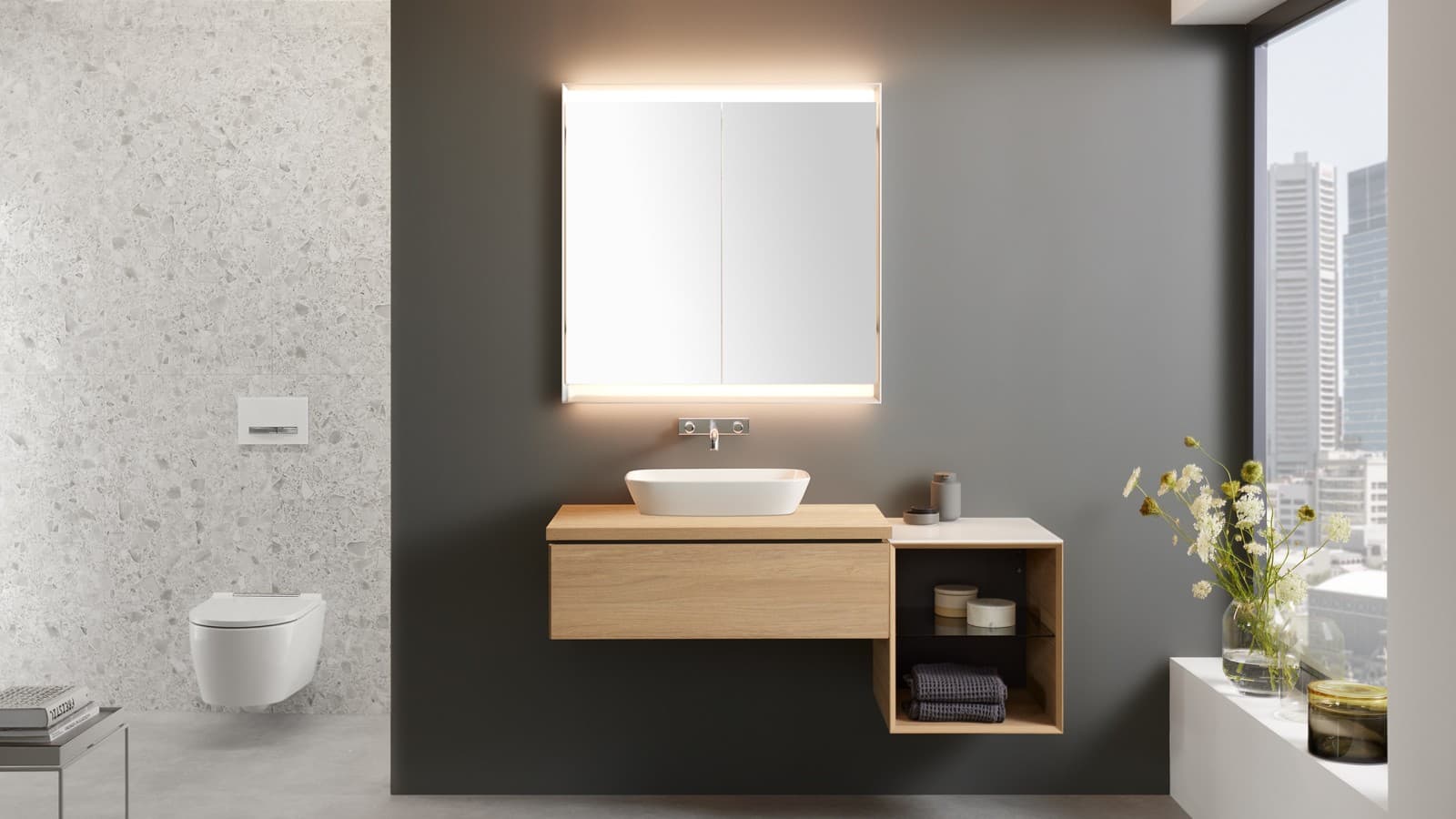 Geberit ONE fürdőszoba tükrös szekrénnyel (© Geberit) Geberit ONE fürdőszoba tükrös szekrénnyel (© Geberit)