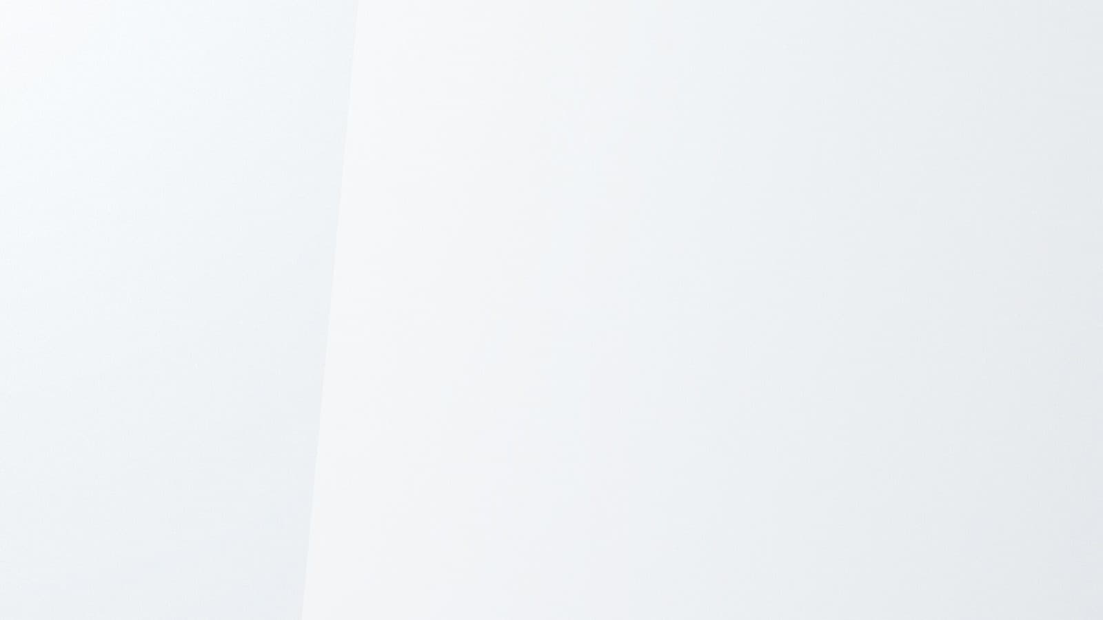 Szín: fehér, fényes selyem Szín: fehér, fényes selyem