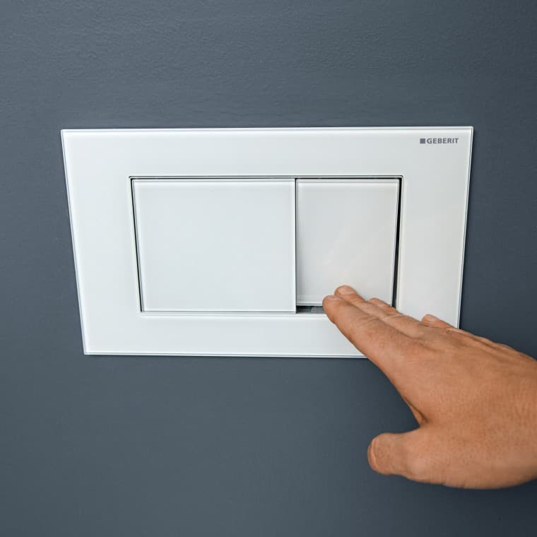 Matt fehér színű Sigma40 működtetőlap szögletes gombokkal Matt fehér színű Sigma40 működtetőlap szögletes gombokkal