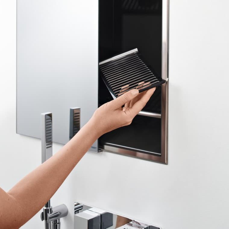 Geberit One zuhanymegoldás polcos falfülkével Geberit One zuhanymegoldás polcos falfülkével