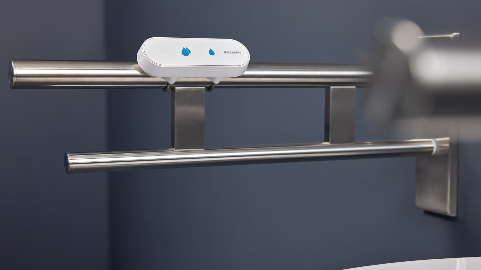 A Geberit Bluetooth® távirányító egyszerűen felszerelhető, és utólag is könnyedén integrálható A Geberit Bluetooth® távirányító egyszerűen felszerelhető, és utólag is könnyedén integrálható