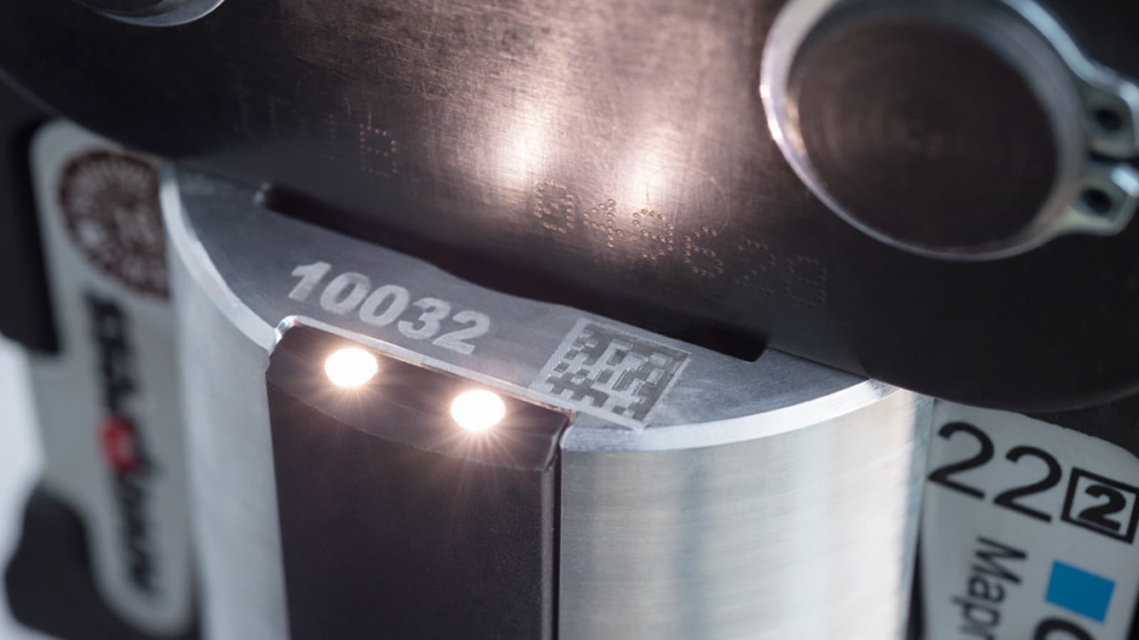 A présvilágítással ellátott Geberit présszerszám a sötét sarkokban is jó láthatóságot biztosít A présvilágítással ellátott Geberit présszerszám a sötét sarkokban is jó láthatóságot biztosít